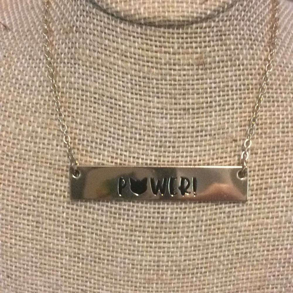 🐱 power necklace